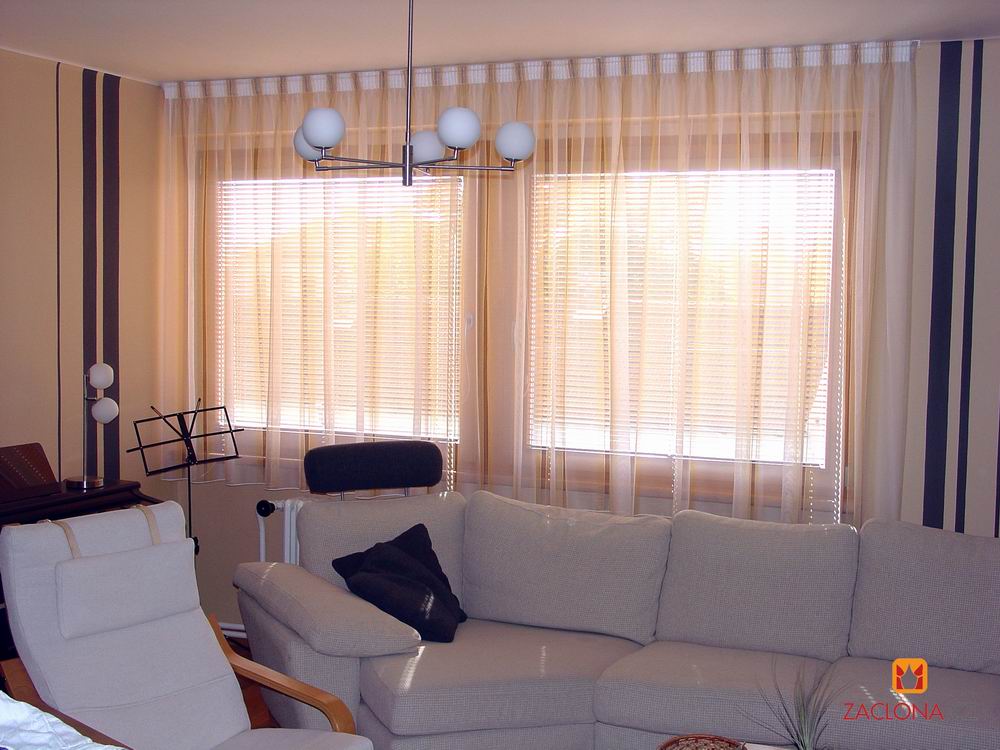 Fensterdekoration und wandbemalung